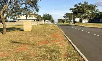 Imagem 2: Lote de 1250 m² com ótima localização no Condomínio Portal do Sol com lazer completo em Go