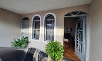 Imagem: Casa para venda tem 250 metros quadrados