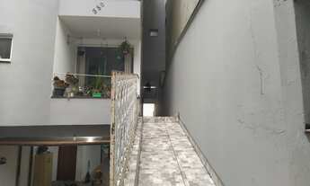 Imagem 5: Sobrado para aluguel e venda tem 289 m², com 5 quartos, 04 vagas, Parque Jaçatuba, Santo A