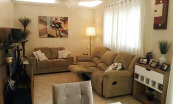 Imagem 4: Sobrado para venda possui 142 metros quadrados com 3 quartos