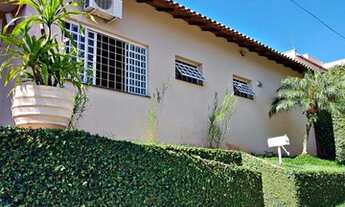 Imagem 2: Casa com 3 dorm., piscina com hidromassagem, no Jardim Bongiovani, em P. Prudente, SP