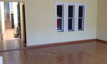 Imagem 5: Sobrado para venda ou PERMUTA, possui 195 metros quadrados com 3 quartos