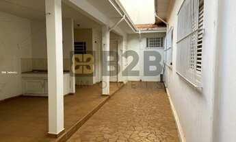 Imagem 2: Casa para Venda em Bauru, Centro, 3 dormitórios, 1 suíte, 4 banheiros, 2 vagas