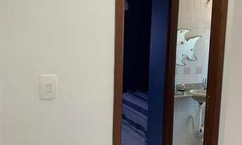 Imagem 7: Apartamento de frente para rua, 1º andar, com 2 dormitórios, sendo uma suíte