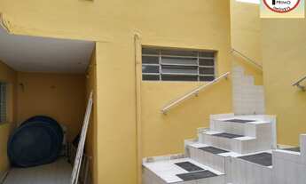 Imagem 2: Casa com 04 cômodos na Vila Nhocuné - Imóvel reformado e aceita depósito