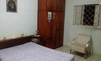 Imagem 1: CASA TÉRREA - 02 DORMITÓRIOS E 02 VAGAS - 136M² - VILA PIRES - SANTO ANDRÉ - SP. VENDA/PER