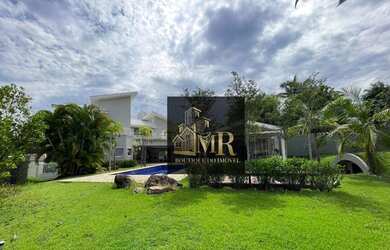 Imagem 2: Alphaville Campinas - Maravilhosa residência ao lado do Clube! Projeto clean e paisagismo