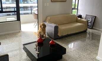 Imagem 3: Bem localizado esse apartamento com quatro quartos com duas suítes com armários planejados