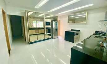 Imagem 7: Térrea para venda possui 220 metros quadrados com 4 quartos em Flórida - Praia Grande - SP