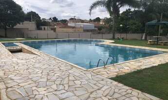 Imagem 2: Belíssimo sobrado com 2 dormitórios, sala com 2 ambientes, área de lazer e serviço coberta