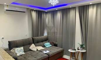 Imagem 4: CASA À VENDA COM 5 DORMITÓRIOS, SENDO 1 SUÍTE, 197m², R$865.000,00, BAIRRO SANTO ANTÔNIO