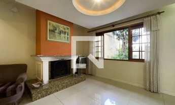 Imagem 3: Casa de Condomínio para Aluguel - Teresópolis, 4 Quartos, 243 m2