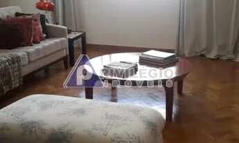 Imagem 4: Copacabana!! Imóvel no coração do bairro, anda alto, vista livre, sol da manhã, suíte, ref