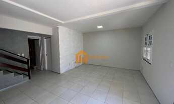 Imagem 2: Sobrado com 4 dormitórios à venda, 118 m² por R$ 340.000,00 - Lagoa Redonda - Fortaleza/CE