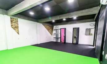 Imagem 2: Casa para Venda - 380m², 5 dormitórios, sendo 2 suites, 6 vagas - Partenon