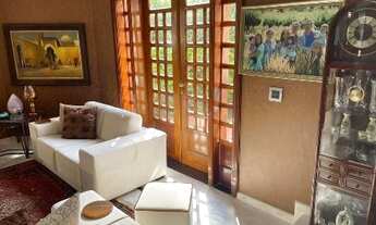 Imagem 7: Casa de condomínio para venda possui 595 metros quadrados com 5 quartos