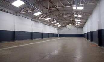 Imagem 4: Galpão amplo - 405m² de área livre - Bairro Santo Antônio