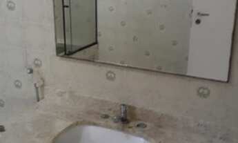 Imagem 3: Casa Sobrado em frente uma praça