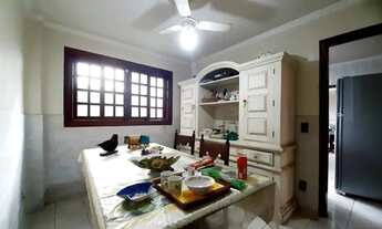 Imagem 7: Mansão colonial com 470 m², 5 quartos e lazer completo em Camboinhas!