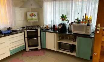 Imagem 5: Casa para aluguel possui 420 metros quadrados com 4 quartos