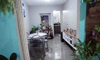 Imagem 3: CASA NO CÚRIO Casa com 2 dormitórios