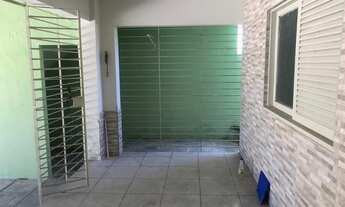 Imagem 7: Casa para aluguel e venda possui 245 metros quadrados com 7 quartos em Casa Caiada - Olind