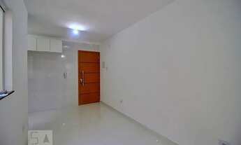 Imagem 4: Apartamento para Aluguel - Santa Teresinha, 2 Quartos, 47 m2