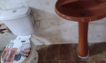 Imagem 3: Sobrado para aluguel possui 100 metros quadrados com 2 quartos Centro de São João de Merit