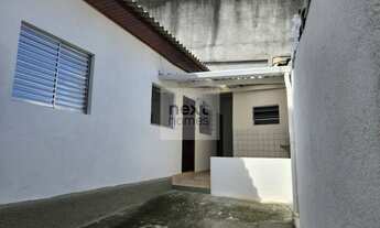 Imagem: Casa térrea com 1 dormitório próximo