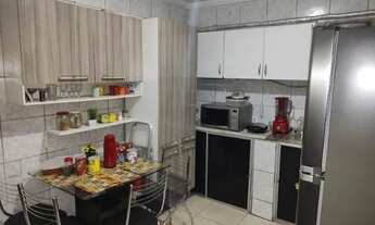 Imagem 4: Jatiúca. Duas casas pelo preço de uma. Com 2 quartos, sala, cozinha e wc social cada