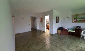 Imagem 4: Casa térrea, próxima a Avenida Direitos Humanos com 159 m de área construída e 10 x 50 m