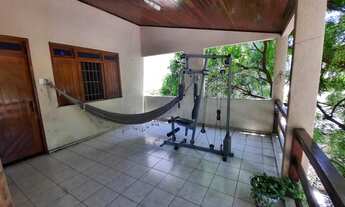 Imagem 2: Casa no Luzia Casa com 4 dormitórios