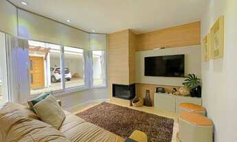 Imagem: Casa disponível para a Páscoa em Canela!