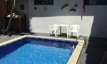 Imagem 2: CASA AR NOS 6/4, AO LADO DA PRAIA, NET, NETFLIX PISCINA