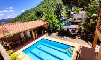 Imagem 2: Casa com 240 m² com 3 quartos sendo 2 suítes em Itaipava - Petrópolis - RJ