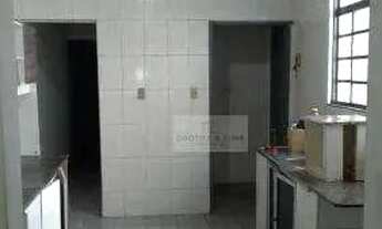 Imagem 5: Casa à Venda no Centro de Pindamonhangaba Excelente Localização e Potencial de Investimen