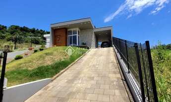 Imagem 2: Linda Casa à Venda no Centro de Encantado