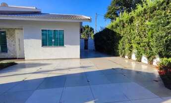 Imagem 4: Casa à venda em Maringá, Conjunto Habitacional Lea Leal, com 3 quartos, com 276.08 m²