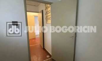 Imagem 5: Glória - Apartamento - Padrão - Residencial - 64 m² - 2 quartos; 1 suíte - Ótima localizaç