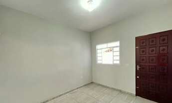 Imagem: AR082 - CASA NO CANDEAL