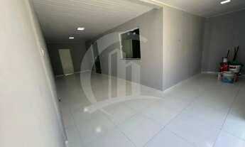 Imagem 4: Exclusividade e Alto Padrão no Bugio! Casa Nova com Acabamento Impecável!