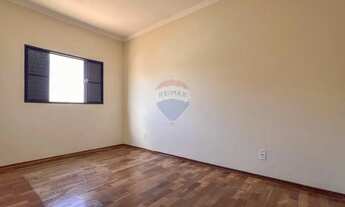 Imagem 4: Apartamento amplo, dois quartos e localização estratégica