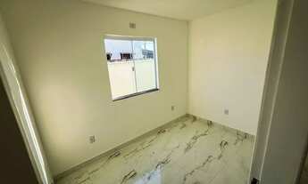 Imagem 5: Casa à Venda no Caminho do Sol com 2 Quartos, Sendo 1 Suíte - Modernidade e Conforto