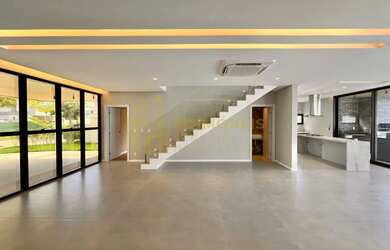 Imagem 6: Jacuhy: Casa incrível com piscina, churrasqueira e muito espaço para sua família!