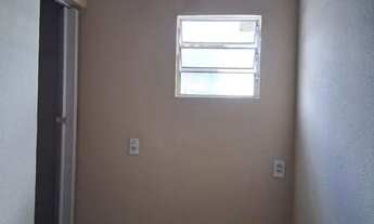 Imagem 2: KITNET 550 - Vila União - De frente a areninha do vila união