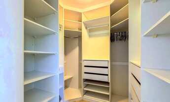 Imagem 6: Casa em condomínio Alto Padrão Vila Assunção 03 suítes e 04 Garagens cobertas