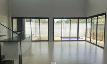 Imagem 3: 1084 -Sobrado com 3 suítes, 2 vagas de garagens, piscina, à venda 303m² por R$ 1.400.000,0