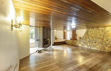 Imagem 4: Casa térrea em amplo terreno em rua valorizada no Alto de Pinheiros