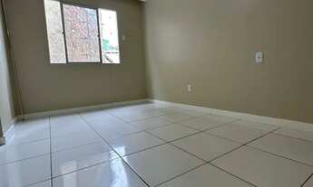 Imagem 4: Apartamento no bairro de Fátima. Financia