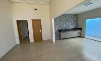 Imagem 2: Casa de Alto Padrão à Venda em Petrolina 3 Suítes, Condomínio Fechado e Lazer Completo